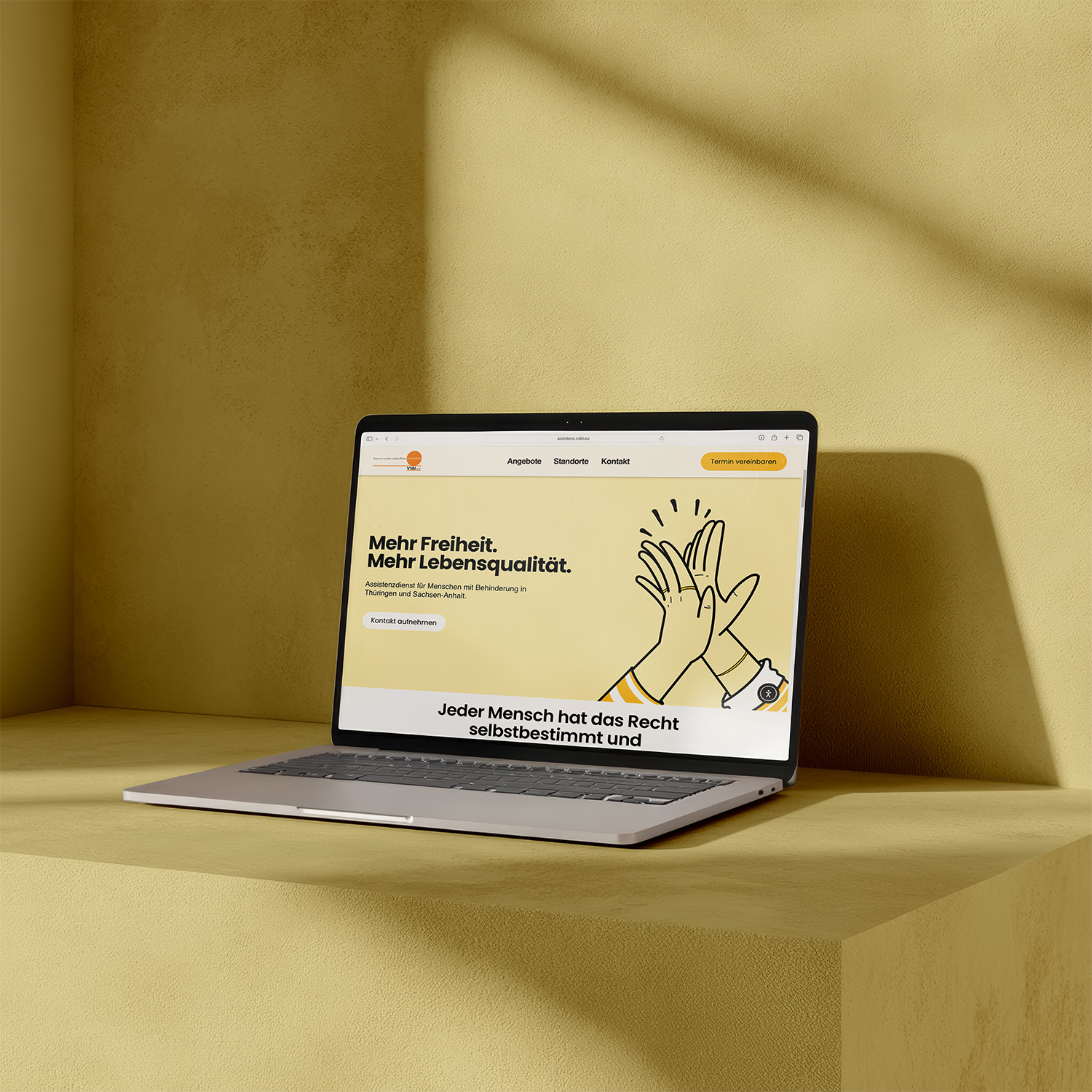 Foto eines Laptops mit der ge&ouml;ffneten Startseite von VSBI Website